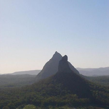 Glass House Mountains Ecolodge Bagian luar foto