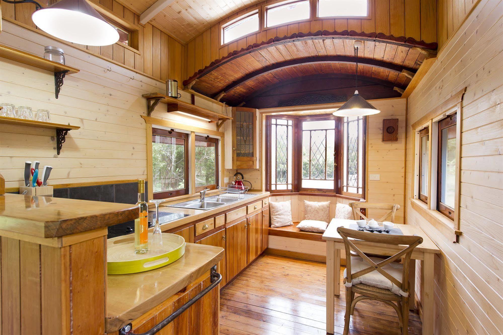 Glass House Mountains Ecolodge Bagian luar foto