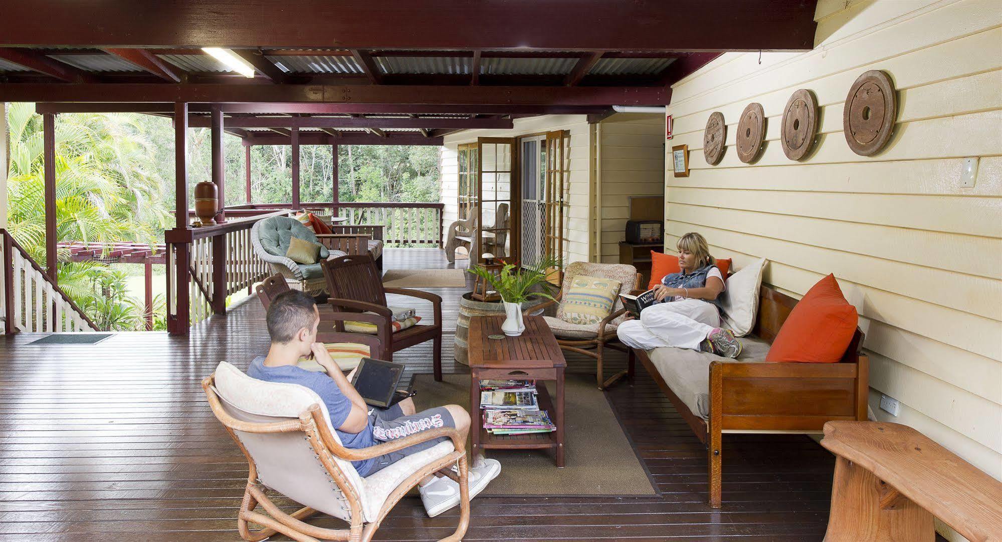 Glass House Mountains Ecolodge Bagian luar foto